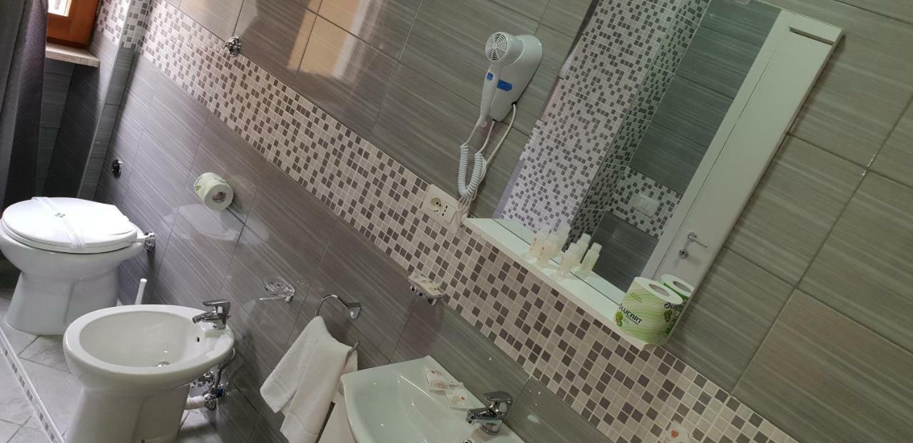 נאפולי B&B Giva מראה חיצוני תמונה